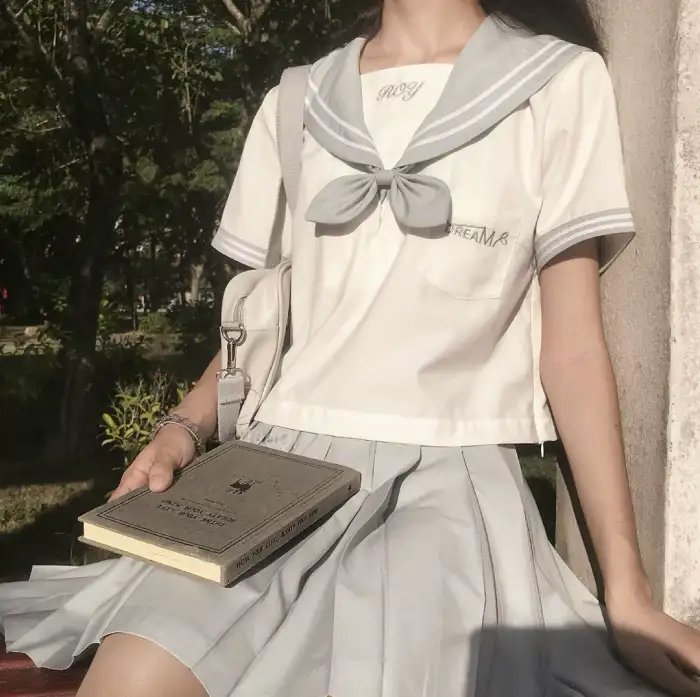 哗鬼学院